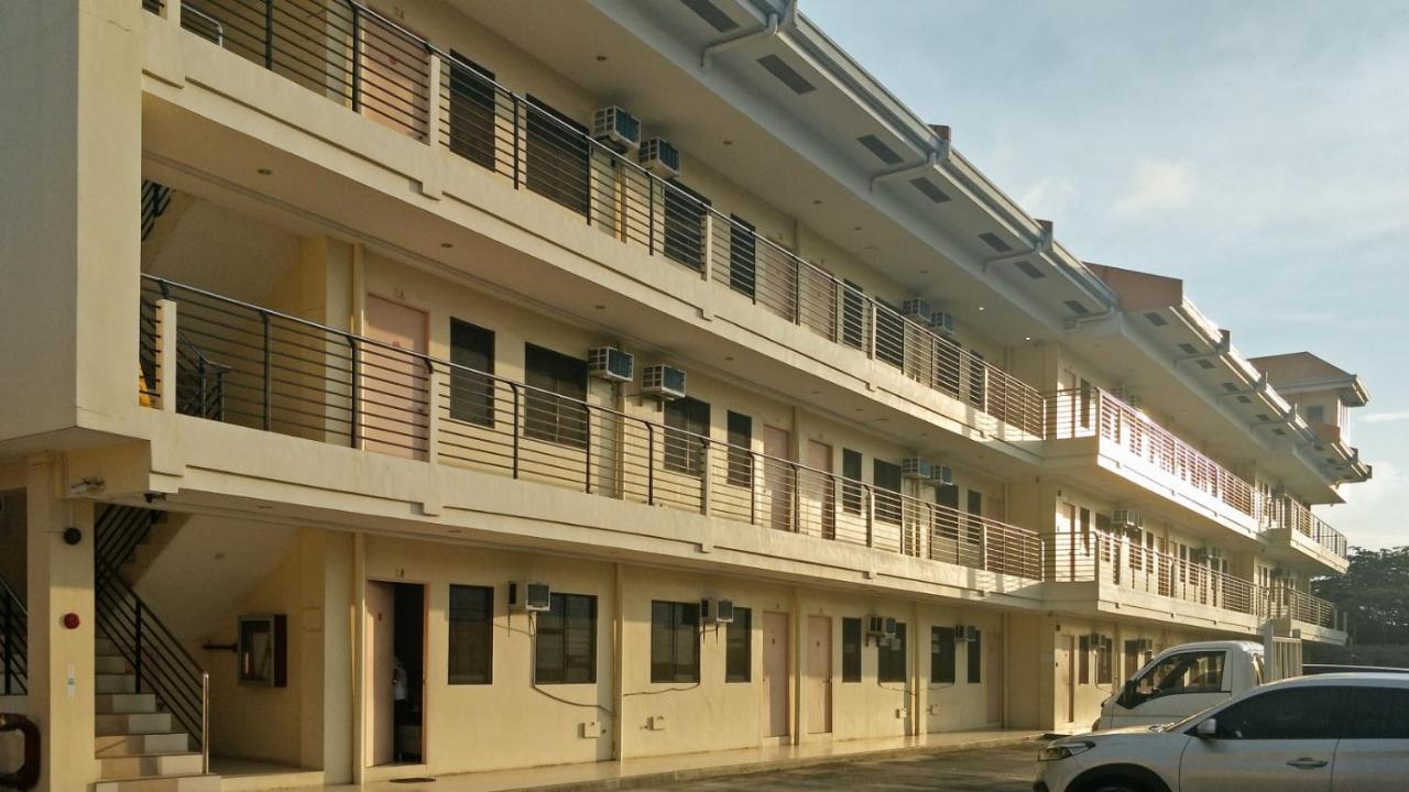Reddoorz Plus Near Talisay Town Center מראה חיצוני תמונה