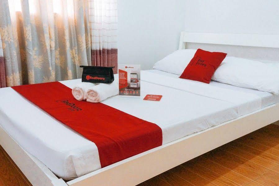 Reddoorz Plus Near Talisay Town Center מראה חיצוני תמונה